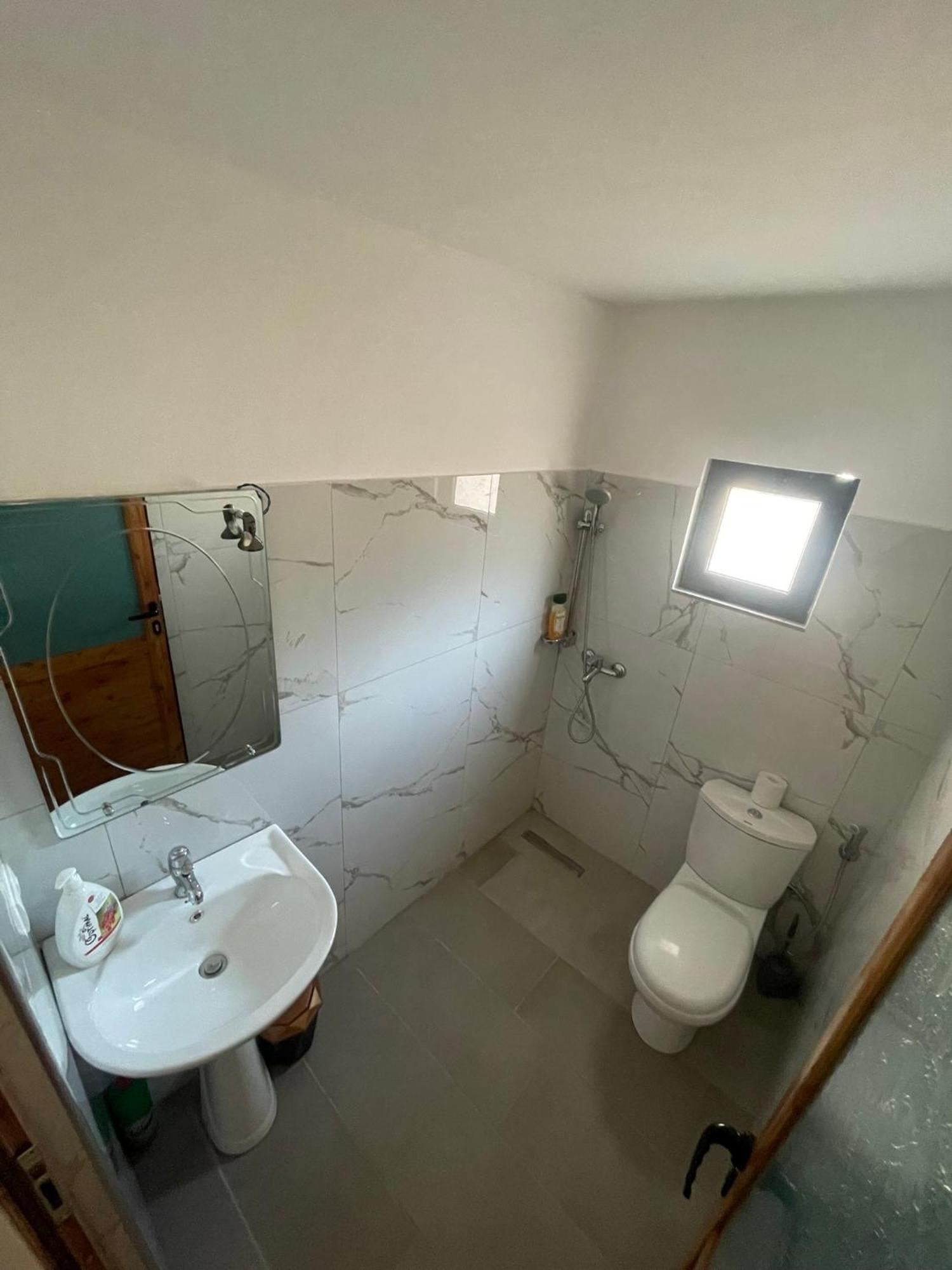 Guesthouse Kroi City Center Berat Exterior photo
